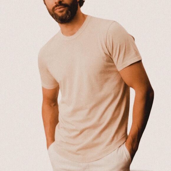 Buck Mason Curved Hem Tee – Cream Men’s Small, Minimalist Americana - Picture 1 of 8